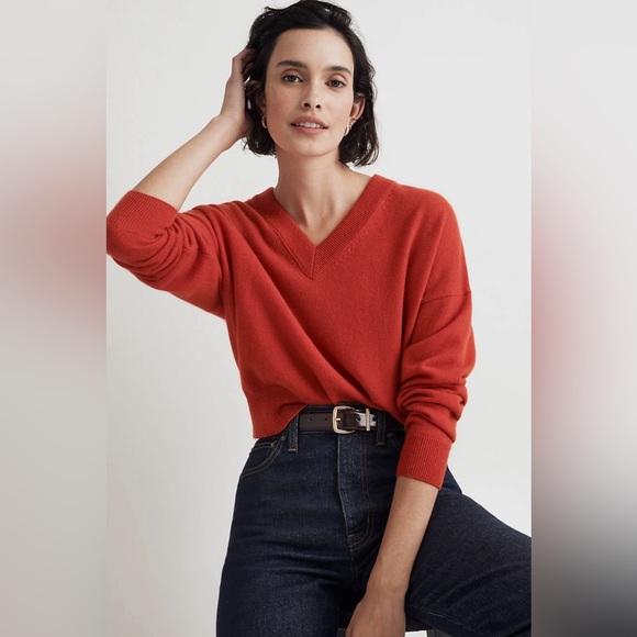 Madewell (Re)sponsible Cashmere V-Neck Sweater - Picture 4 of 9